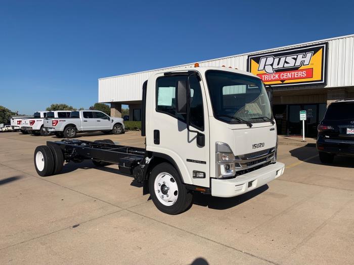 2024 Isuzu NPR-HD-1