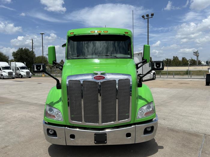 2019 Peterbilt 579-8