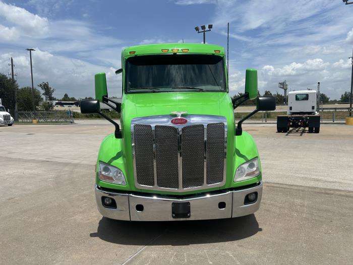 2019 Peterbilt 579-8