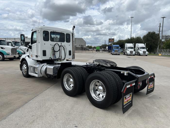 2020 Peterbilt 579-3