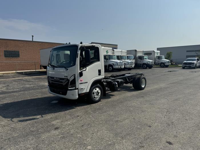 2025 Isuzu NPR-HD-1