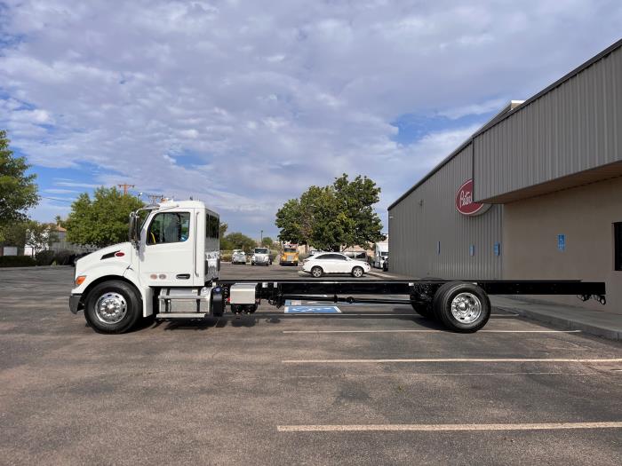 2025 Peterbilt 536-2