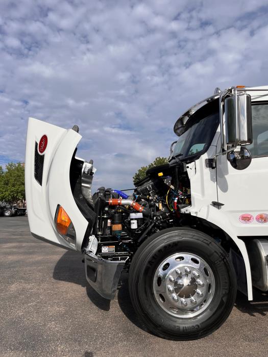 2025 Peterbilt 536-13