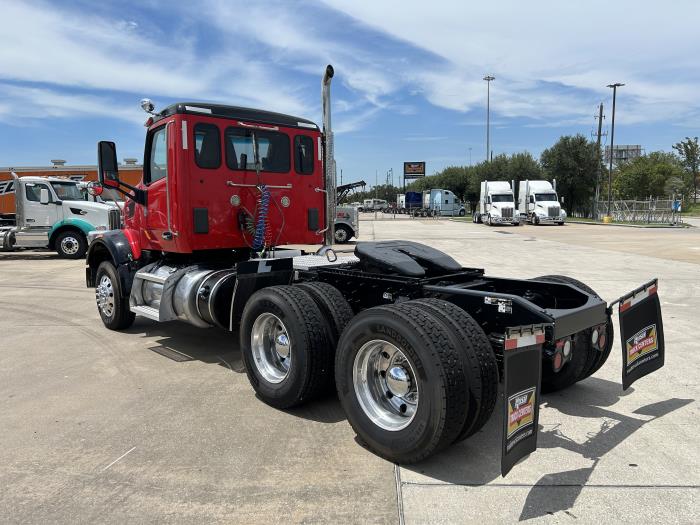 2020 Peterbilt 567-3