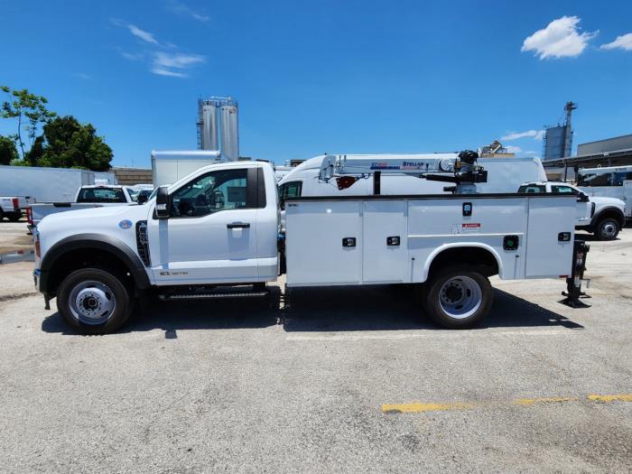 2024 Ford F-550-8