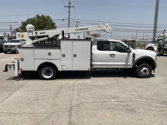 2023 Ford F-550-6