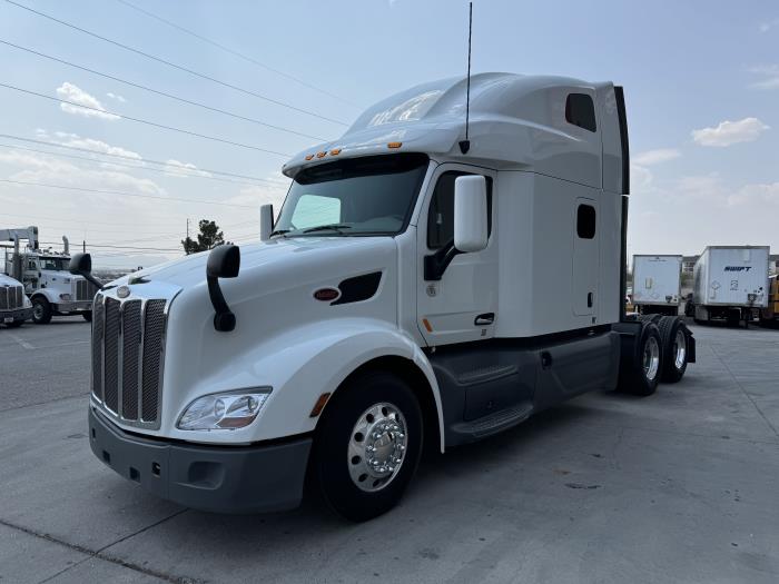 2021 Peterbilt 579-1