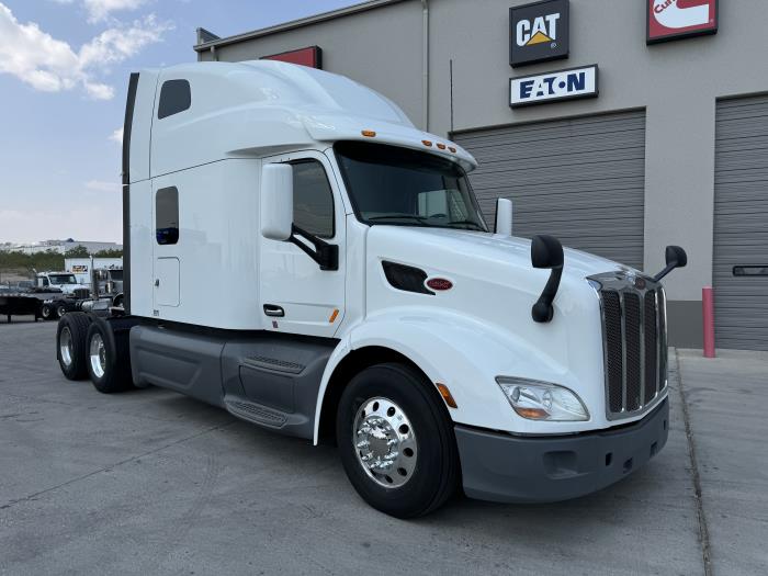 2021 Peterbilt 579-3