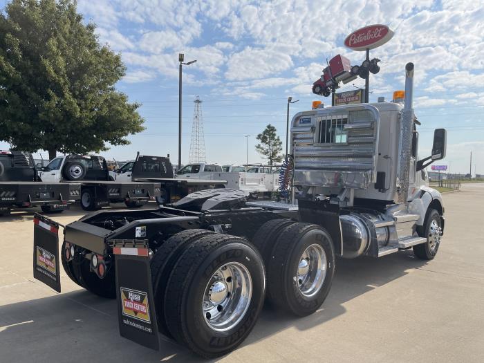 2018 Peterbilt 579-9