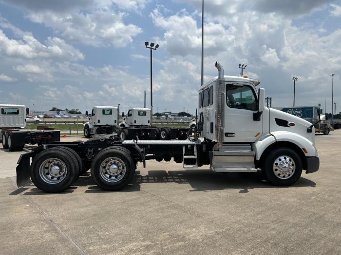 2020 Peterbilt 579-6