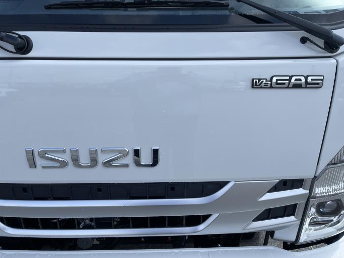 2025 Isuzu NQR-8