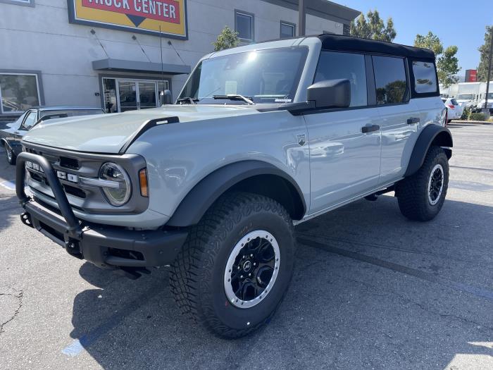 2024 Ford Bronco-1