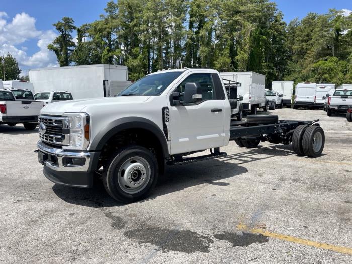 2024 Ford F-550-1