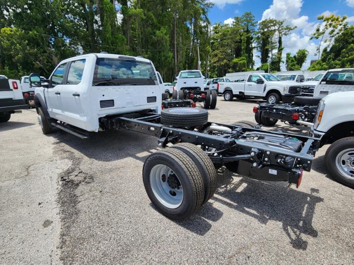 2024 Ford F-550-3