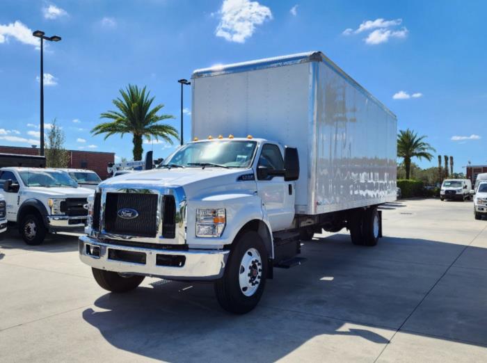 2025 Ford F-750-5