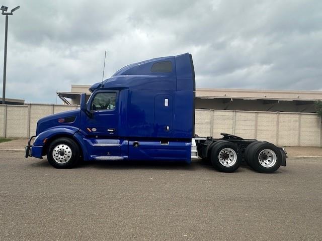 2021 Peterbilt 579-6