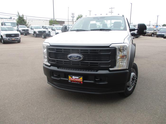 2024 Ford F-550-2