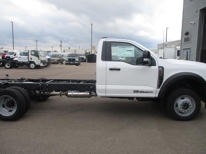 2024 Ford F-550-4