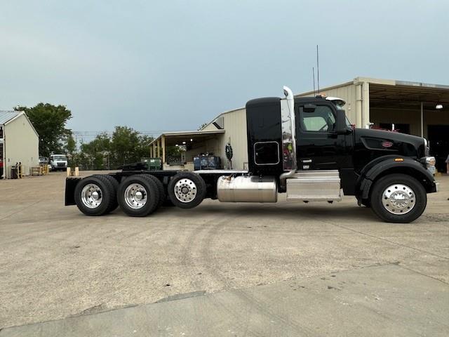 2025 Peterbilt 567-4