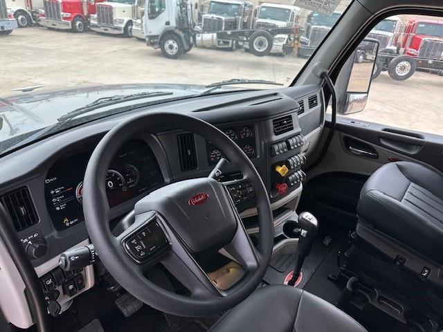 2025 Peterbilt 567-6