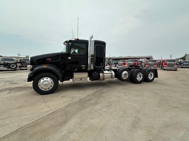 2025 Peterbilt 567-2