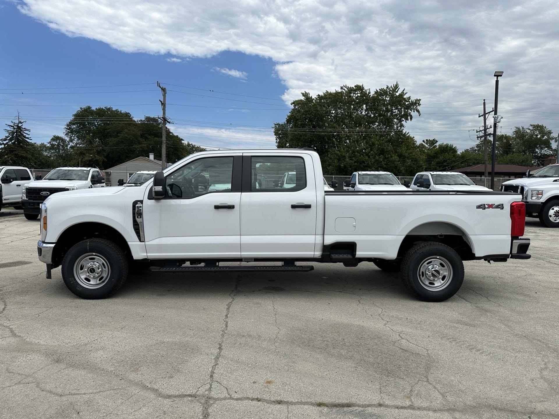 New 2024 Ford F-250 XL Crew Cab 4x4, Pickup for sale #1749949 - photo 3