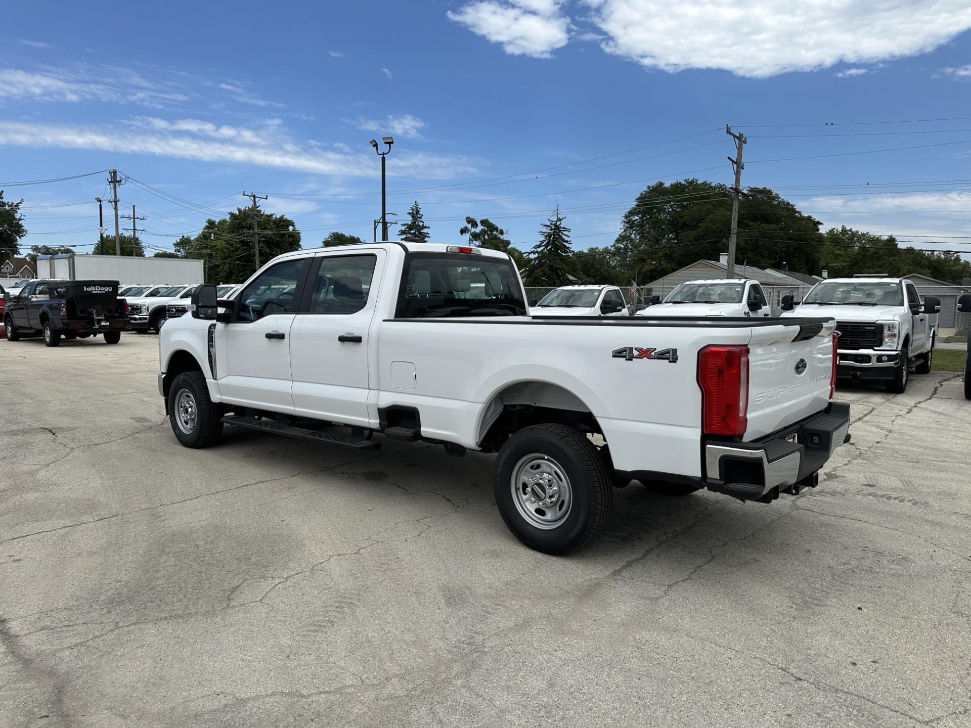 New 2024 Ford F-250 XL Crew Cab 4x4, Pickup for sale #1749949 - photo 2