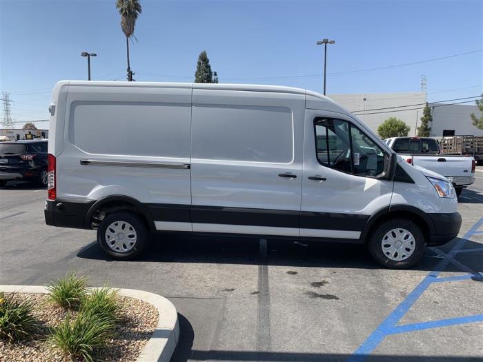 2024 Ford Transit-250-6