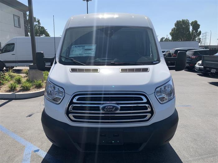 2024 Ford Transit-250-8