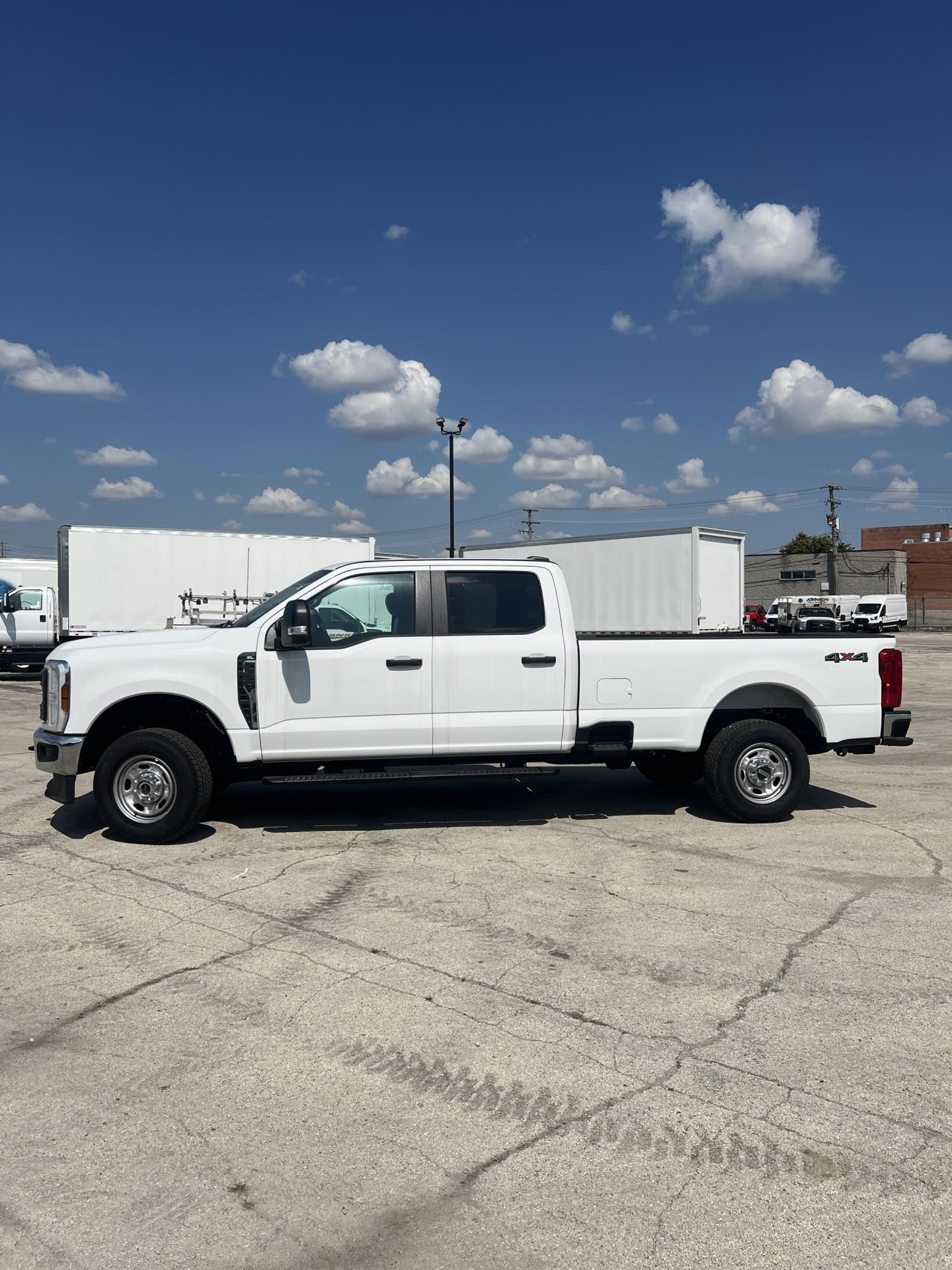 2024 Ford F-350 Crew Cab SRW 4x4, Pickup for sale #1713430 - photo 6