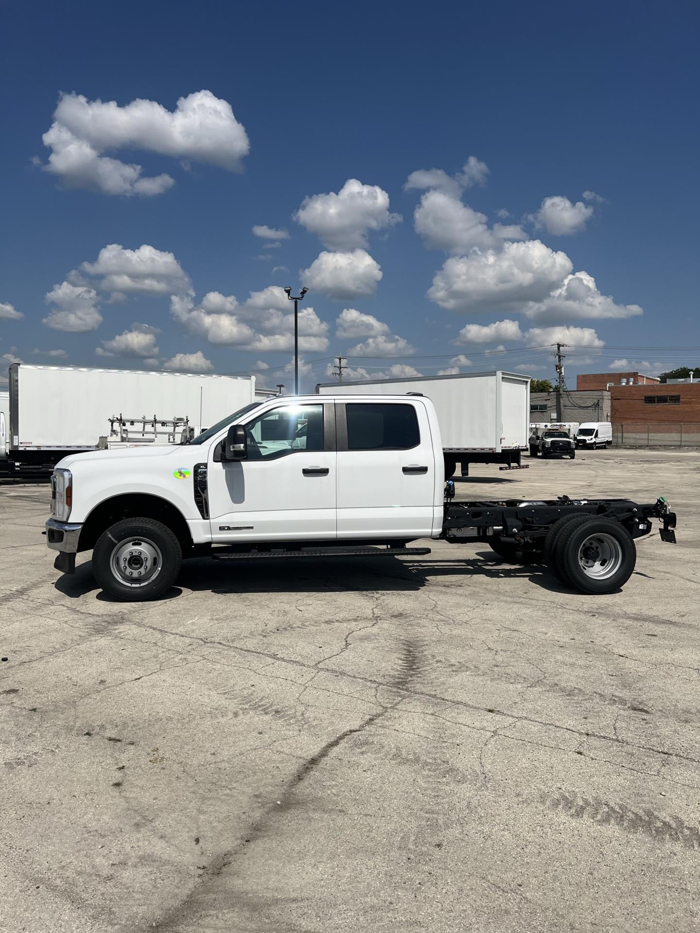 New 2024 Ford F-350 XL Crew Cab 4x4, Cab Chassis for sale #1749942 - photo 6