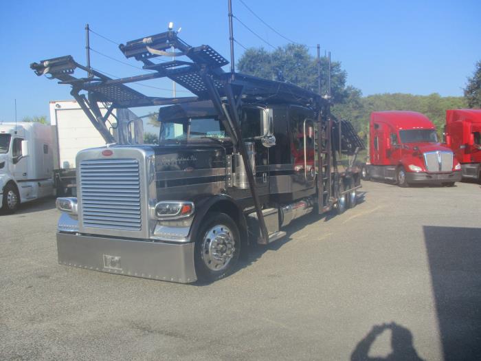 2021 Peterbilt 389-2