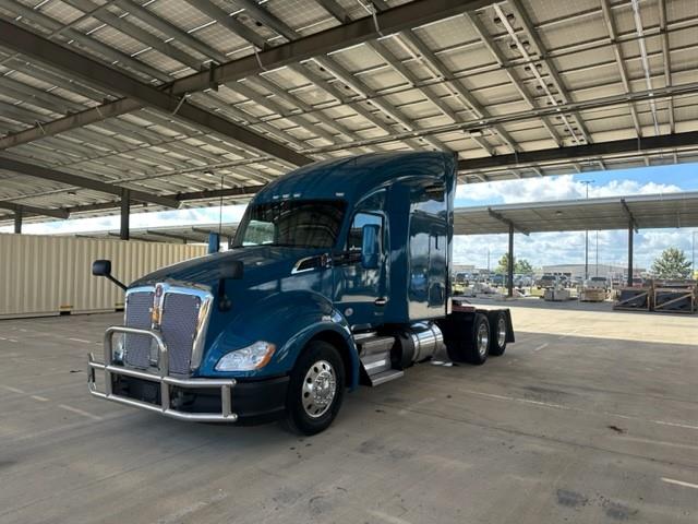 2022 Kenworth T680-1