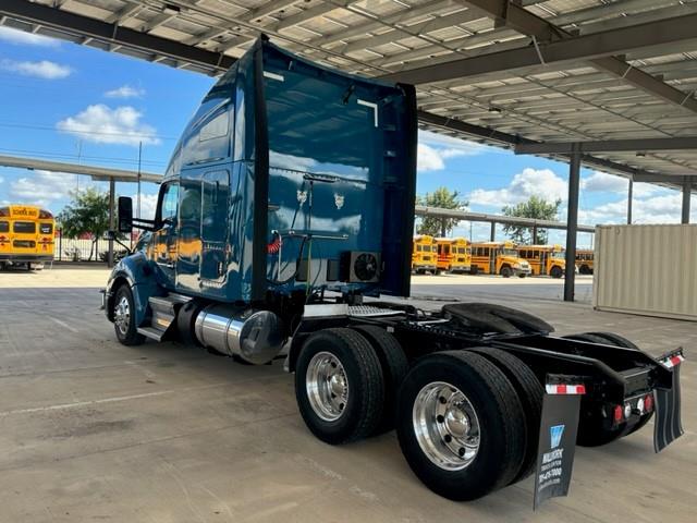 2022 Kenworth T680-3