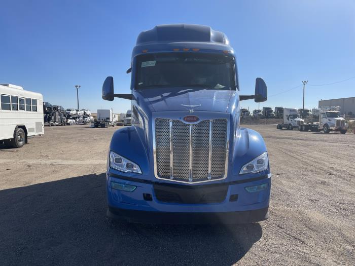 2024 Peterbilt 579-8