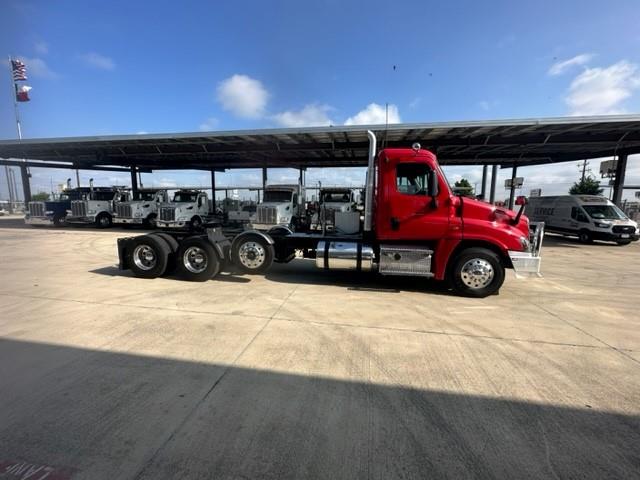 2020 Freightliner Cascadia-7