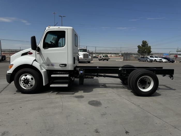 2025 Peterbilt 536-10