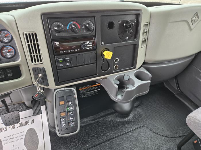 2018 International 4300-8