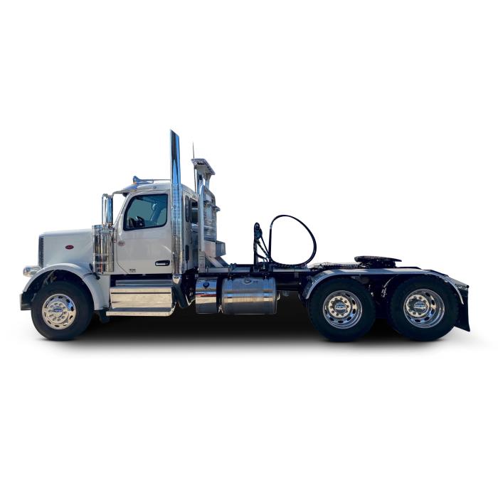 2025 Peterbilt 589-0