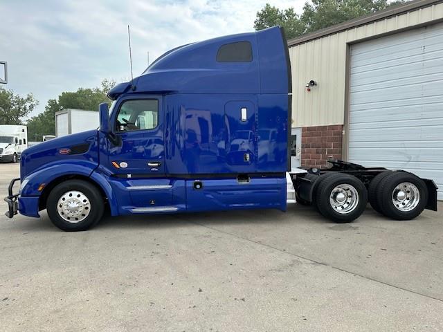 2021 Peterbilt 579-3