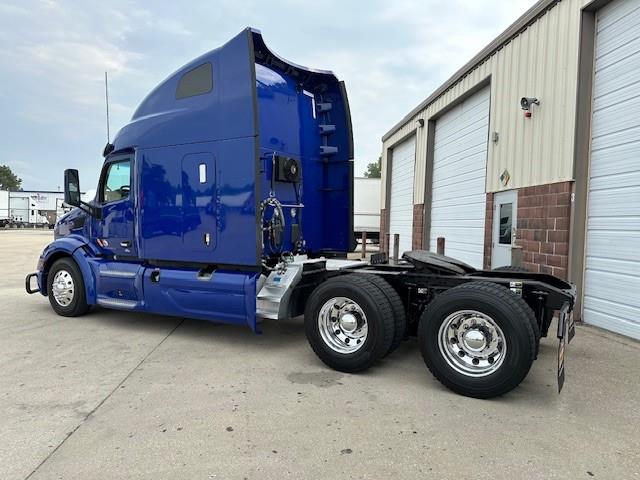 2021 Peterbilt 579-4