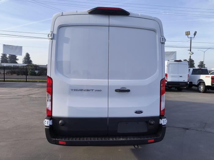 2024 Ford Transit-250-5