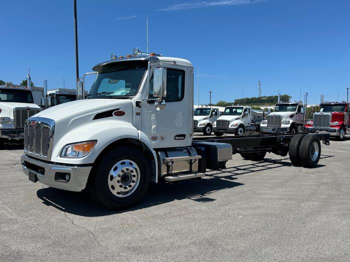 2025 Peterbilt 536-1