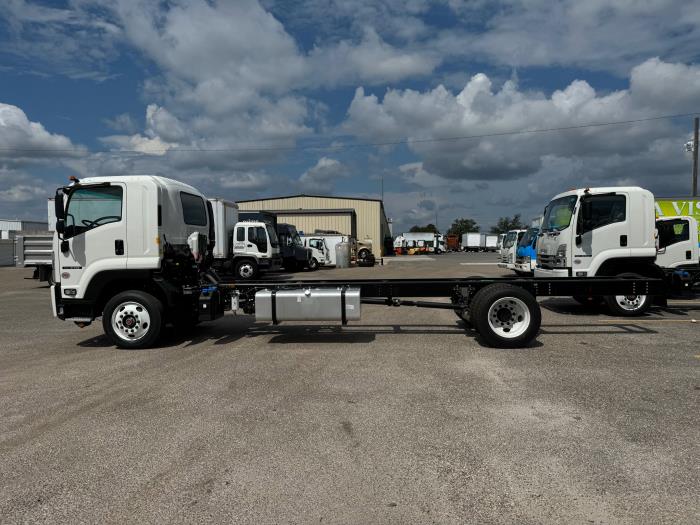 2025 Isuzu FTR-2