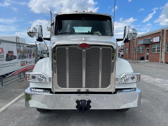 2025 Peterbilt 567-9