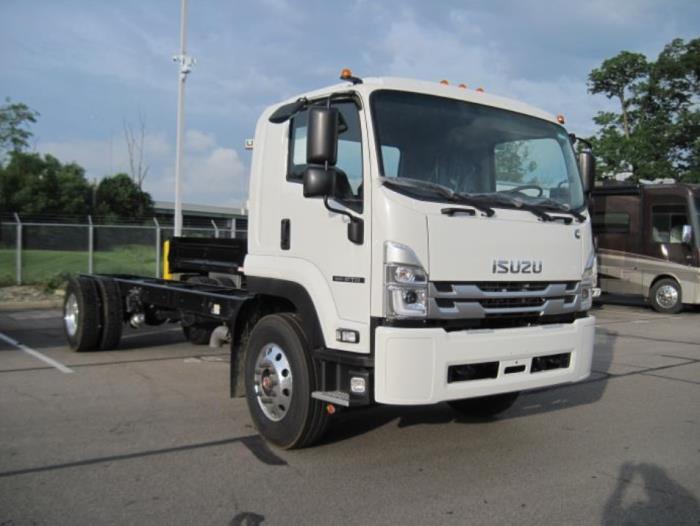 2025 Isuzu FTR-1