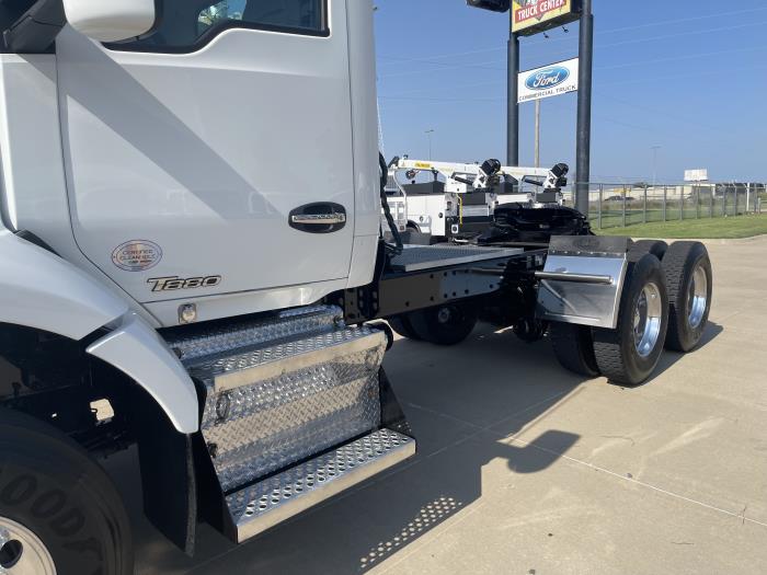 2020 Kenworth T880-12