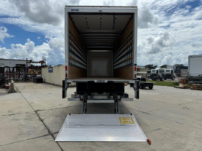 2025 Isuzu FTR-11