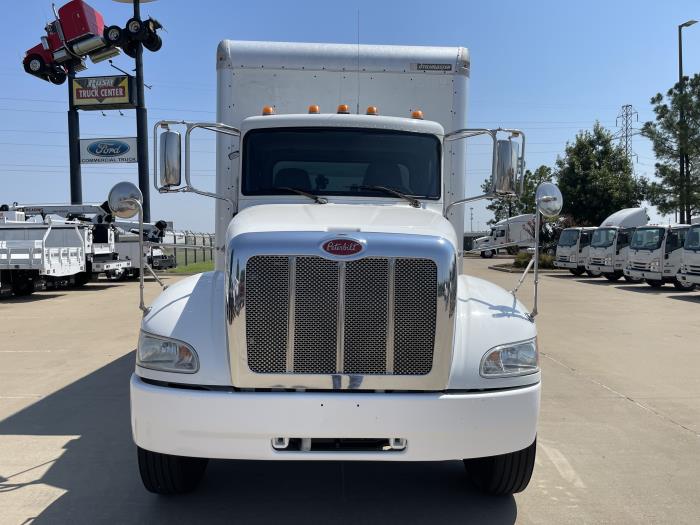 2017 Peterbilt 330-2