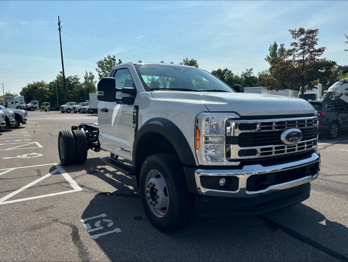 2024 Ford F-600-4